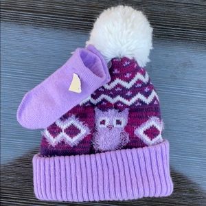 Hat and gloves